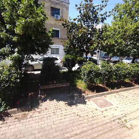 Ground-floor Near Center Apartment Tirana